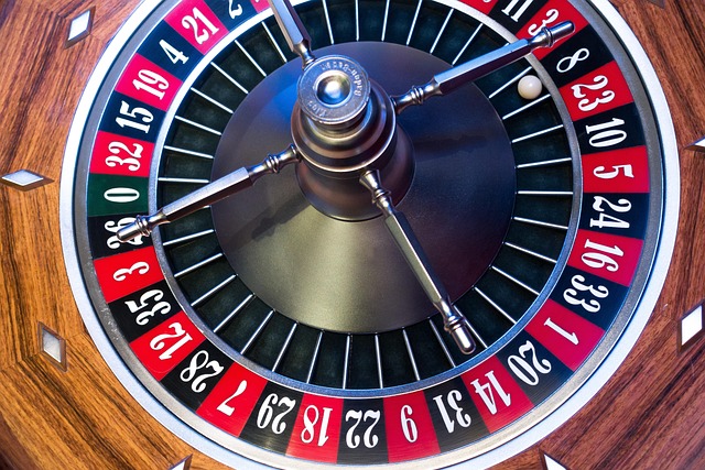 Hướng dẫn chơi trò quay hũ 8xbet trực tuyến tại Visible Ensemble